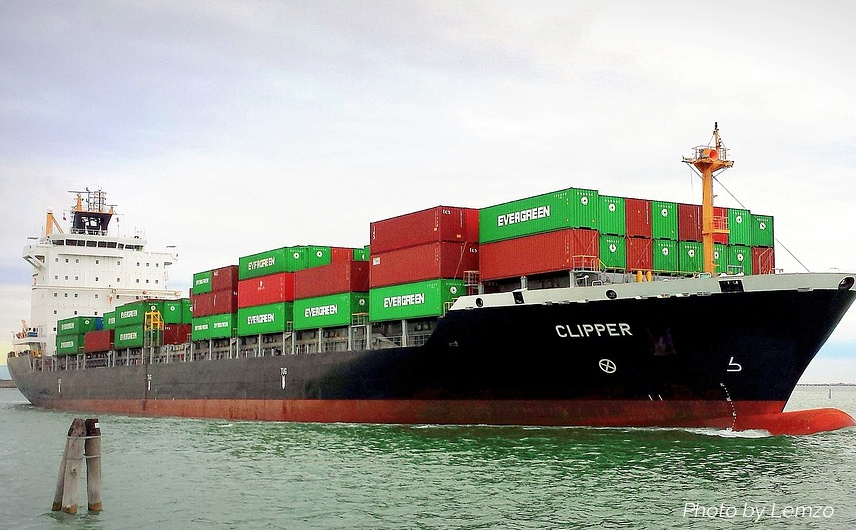 Singapore and Rotterdam Collaborate to Cut Shipping Emissions by 20%-30% by 2030